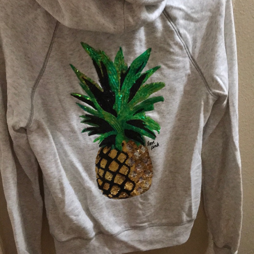 VS Pink sweatshirt from Hawaii store